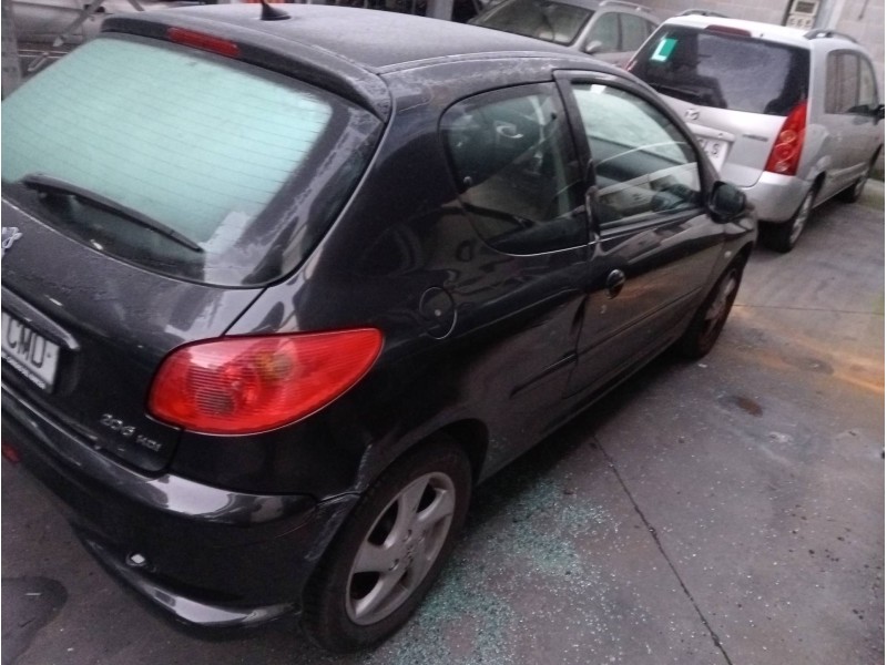 peugeot 206 berlina del año 2003