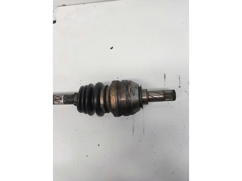 Recambio de transmision delantera izquierda para opel vectra b berlina 1.6 16v referencia OEM IAM    Recambio de transmision delantera izquierda para opel vectra b berlina 1.6 16v referencia OEM IAM