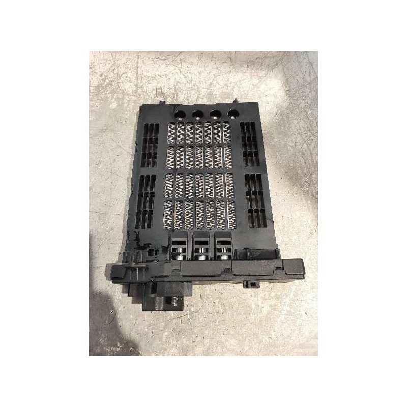 Recambio de resistencia calefaccion para mercedes clase b (w246) b 180 cdi be (246.200) referencia OEM IAM A2468300261 CZ0134100