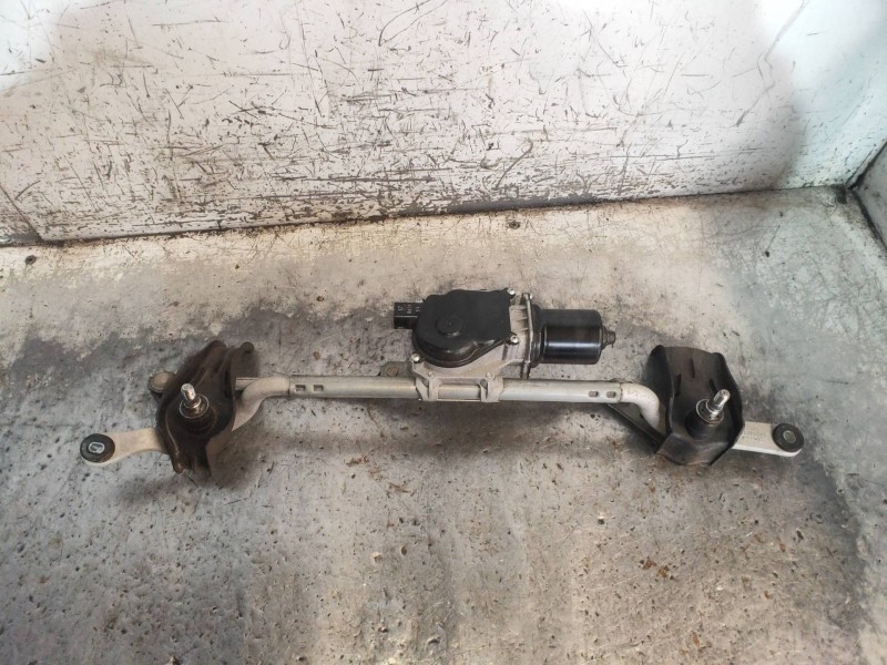 Recambio de motor limpia delantero para mazda 3 lim. () style referencia OEM IAM   