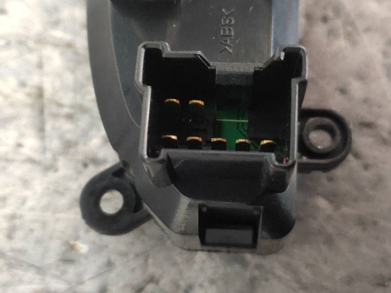 Recambio de pantalla multifuncion para kia magentis 2.0 crdi referencia OEM IAM 945102G100 945102G200 