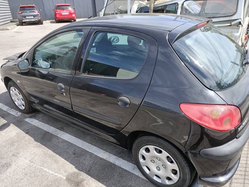 peugeot 206 berlina del año 2005