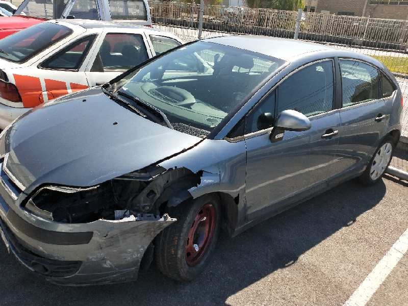 citroen c4 berlina del año 2007