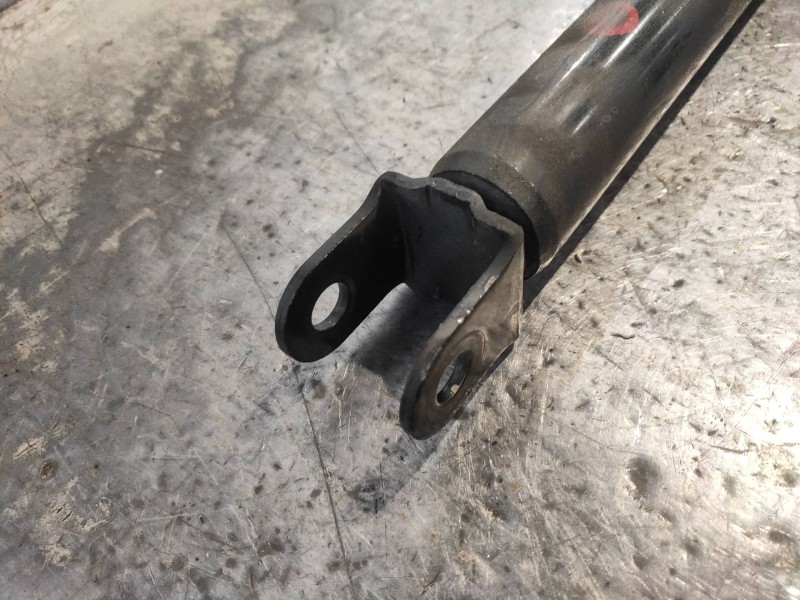 Recambio de amortiguador trasero izquierdo para kia magentis 2.0 crdi referencia OEM IAM 553112G100  