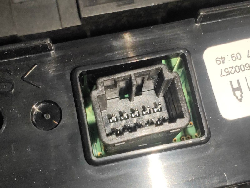 Recambio de pantalla multifuncion para mazda 3 lim. () style referencia OEM IAM BHR155260  