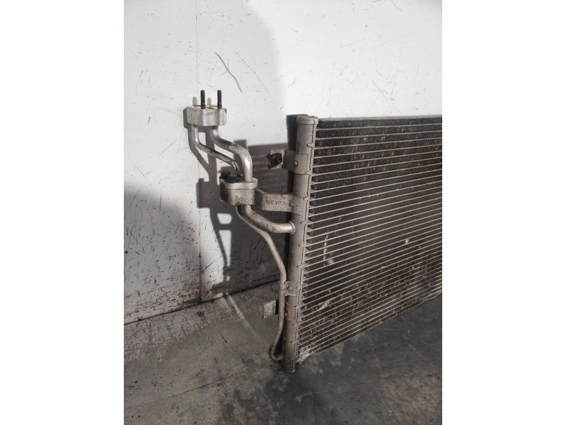 Recambio de condensador / radiador aire acondicionado para kia magentis 2.0 crdi referencia OEM IAM 976062G650  
