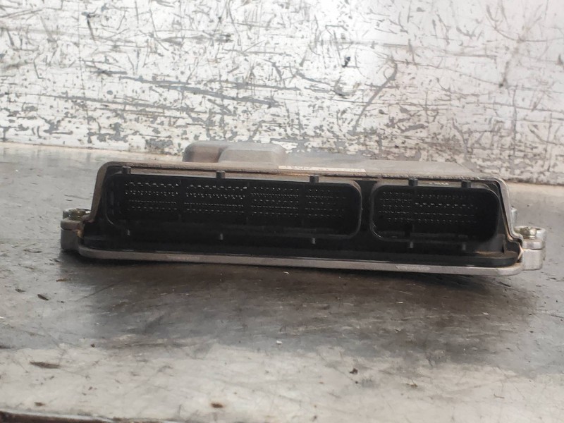 Recambio de centralita motor uce para mazda 3 lim. () style referencia OEM IAM 2757009120 SH1218881B 