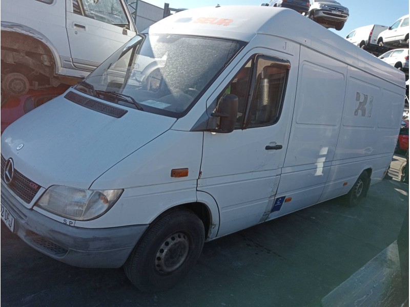 mercedes sprinter 02.00  caja cerrada del año 2005
