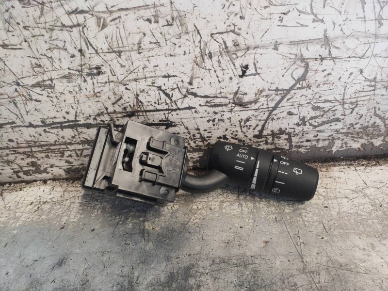 Recambio de mando limpia para mazda 3 lim. () style referencia OEM IAM   