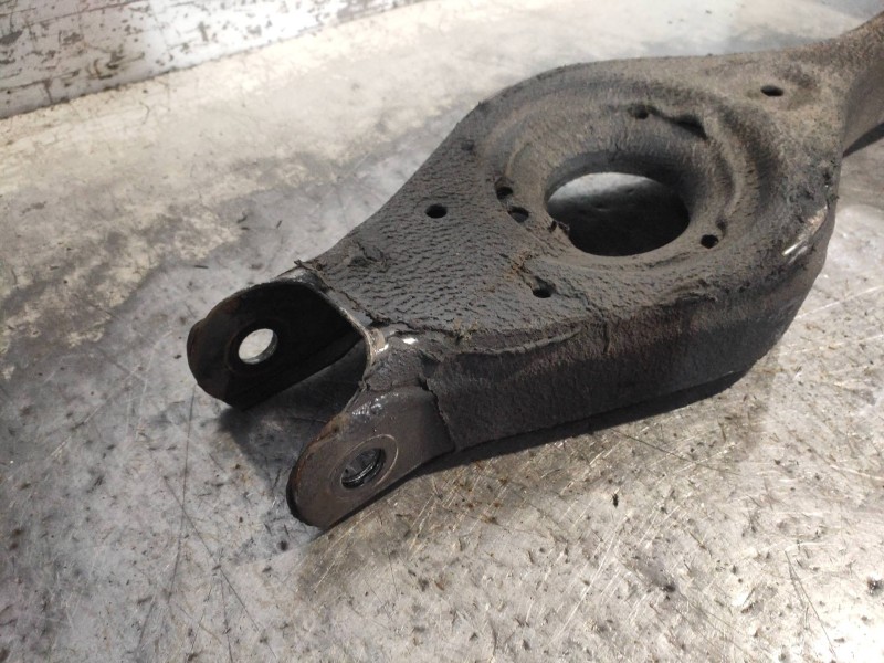 Recambio de brazo suspension inferior trasero derecho para kia magentis 2.0 crdi referencia OEM IAM   