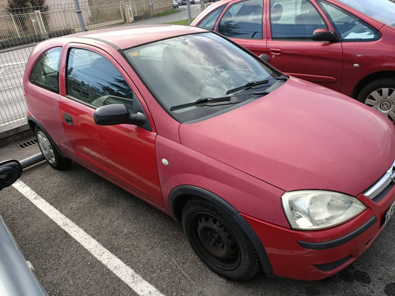 opel corsa c del año 2004