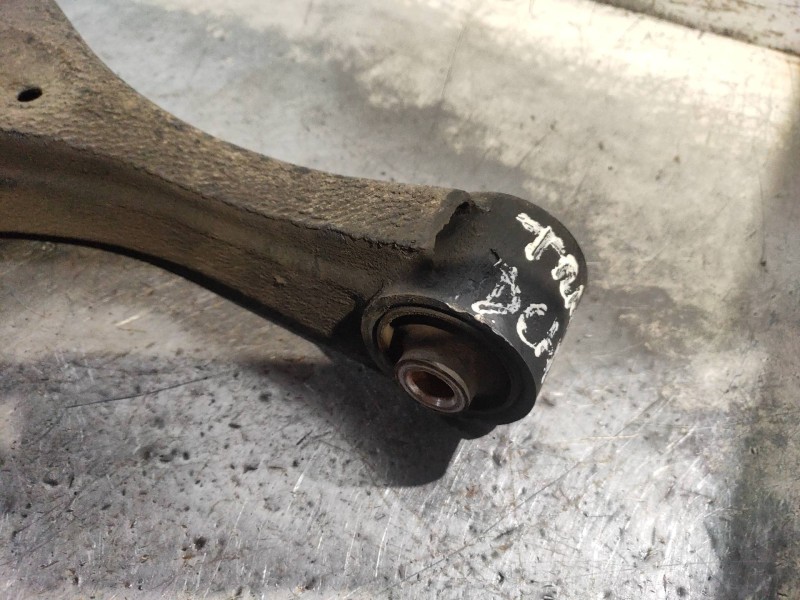 Recambio de brazo suspension inferior trasero derecho para kia magentis 2.0 crdi referencia OEM IAM   