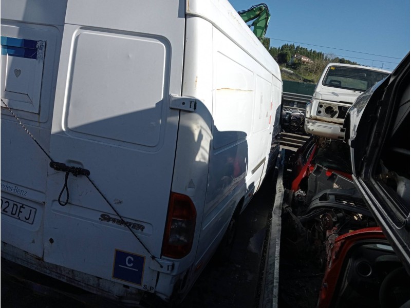 mercedes sprinter 02.00  caja cerrada del año 2005