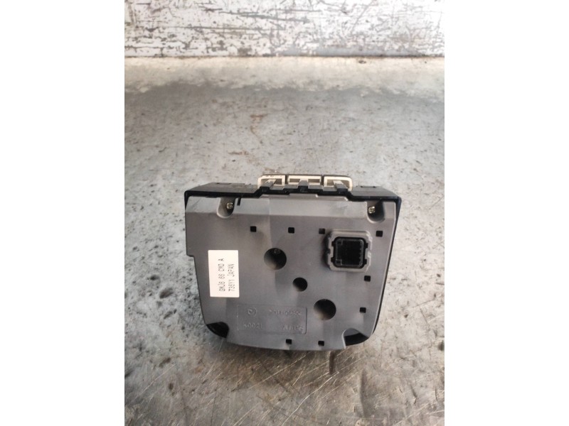 Recambio de mando multifuncion para mazda 3 lim. () style referencia OEM IAM GMJ666CM0A  