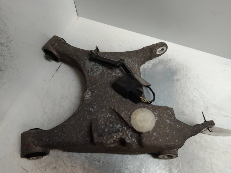 Recambio de brazo suspension inferior trasero derecho para bmw x5 (e53) 3.0d referencia OEM IAM    Recambio de brazo suspension inferior trasero derecho para bmw x5 (e53) 3.0d referencia OEM IAM