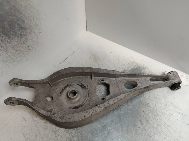 Recambio de brazo suspension inferior trasero izquierdo para bmw z4 roadster (e85) 2,5 referencia OEM IAM 33321094889  