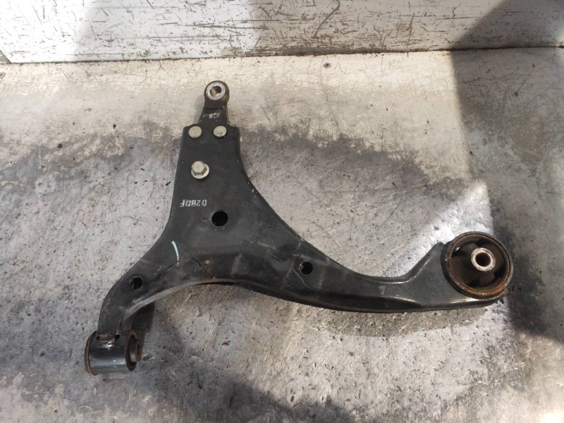 Recambio de brazo suspension inferior delantero izquierdo para kia magentis 2.0 crdi referencia OEM IAM 545002GXXX  
