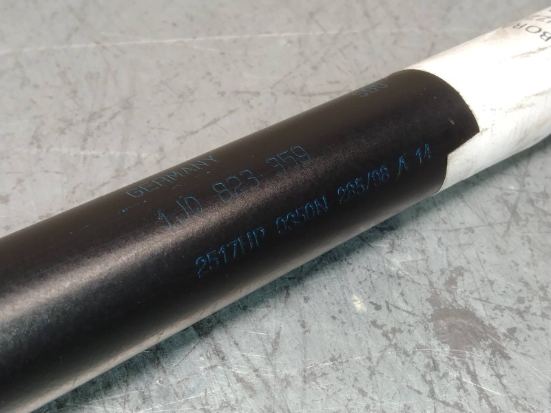 Recambio de amortiguadores capo para volkswagen bora berlina (1j2) highline referencia OEM IAM 1J0823359  350N
