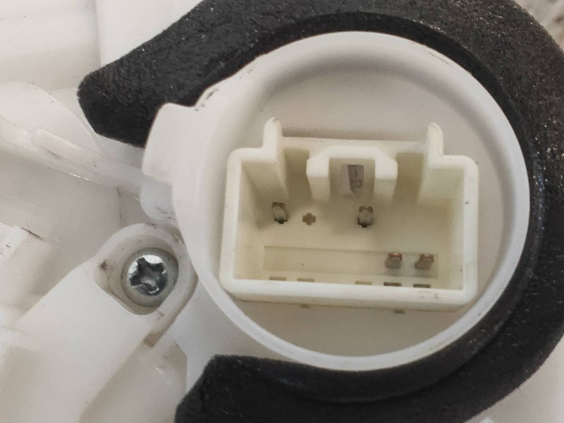 Recambio de motor cierre centralizado delantero derecho para mazda 3 lim. () style referencia OEM IAM   