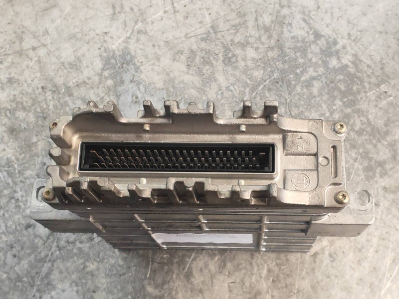 Recambio de centralita motor uce para opel vectra b berlina básico (1999) referencia OEM IAM 0281001335 90464735 KA