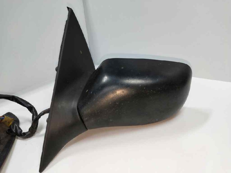 Recambio de retrovisor izquierdo para ford escort berlina/turnier 1.8 16v cat referencia OEM IAM   ELECTRICO