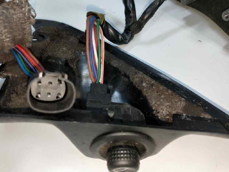 Recambio de retrovisor izquierdo para ford escort berlina/turnier 1.8 16v cat referencia OEM IAM   ELECTRICO