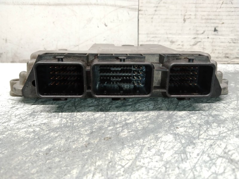 Recambio de centralita motor uce para citroen c3 1.4 hdi sx plus referencia OEM IAM 0281011785 9658556880 EDC16C34