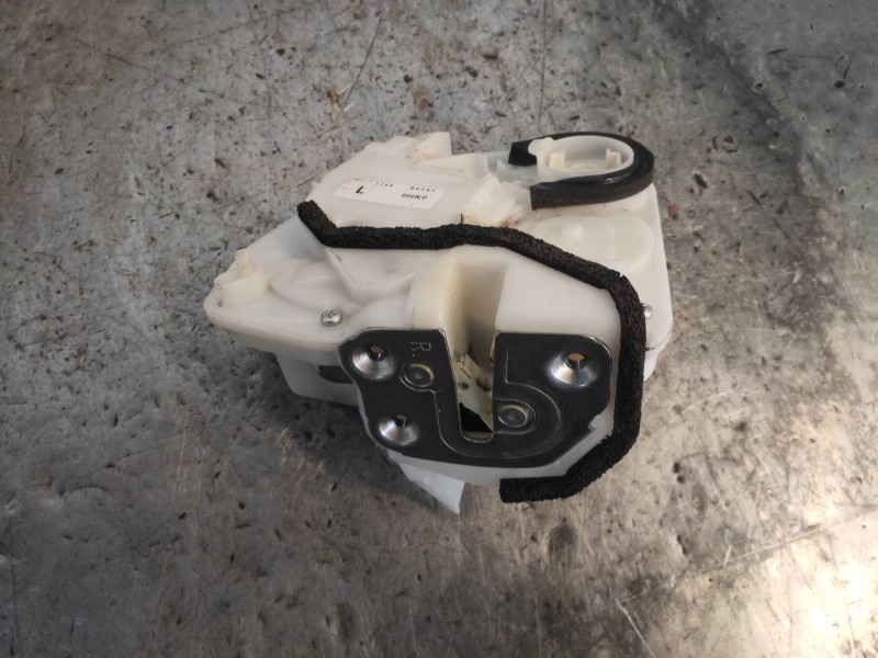 Recambio de motor cierre centralizado trasero derecho para mazda 3 lim. () style referencia OEM IAM 7126B0291  