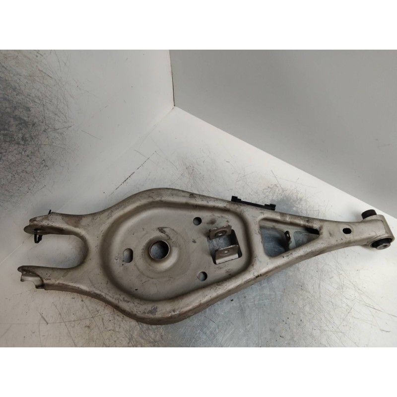 Recambio de brazo suspension inferior trasero derecho para bmw z4 roadster (e89) sdrive 23i referencia OEM IAM 6786708  
