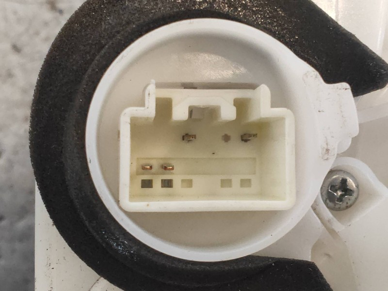 Recambio de motor cierre centralizado trasero izquierdo para mazda 3 lim. () style referencia OEM IAM 7126E0208  