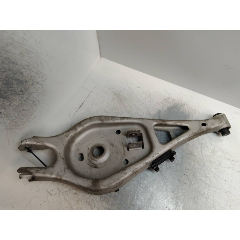 Recambio de brazo suspension inferior trasero izquierdo para bmw z4 roadster (e89) sdrive 23i referencia OEM IAM 6786707  