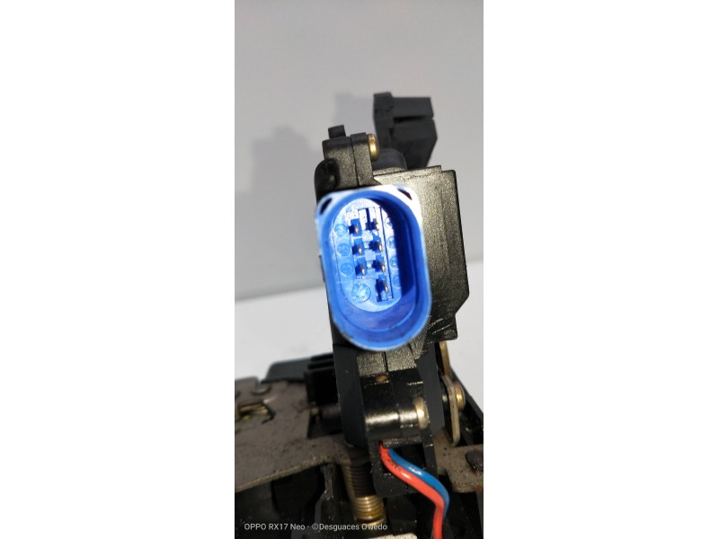 Recambio de motor cierre centralizado delantero derecho para audi a3 (8p) 1.9 tdi ambiente referencia OEM IAM 4E1837016  