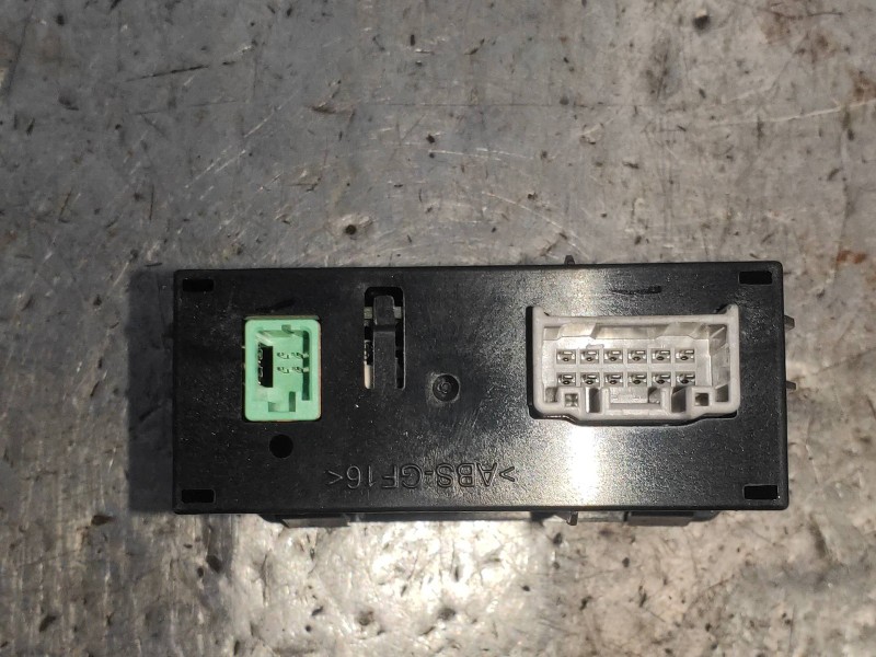 Recambio de modulo electronico para mazda 3 lim. () style referencia OEM IAM BHP1669U0A  