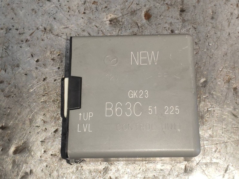 Recambio de modulo electronico para mazda 3 lim. () style referencia OEM IAM B63C51225  