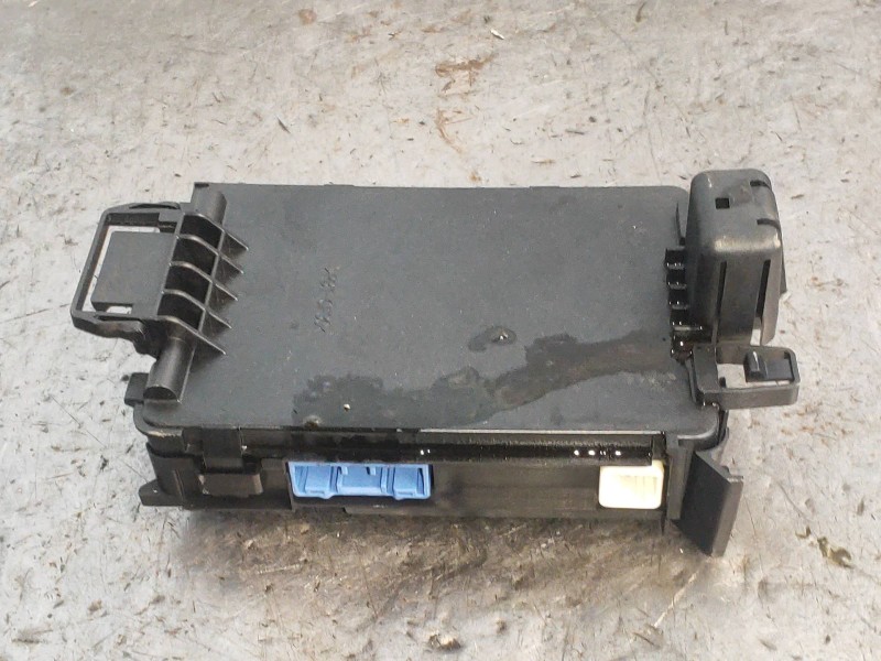 Recambio de modulo electronico para mazda 3 lim. () style referencia OEM IAM TK52675Y0C  