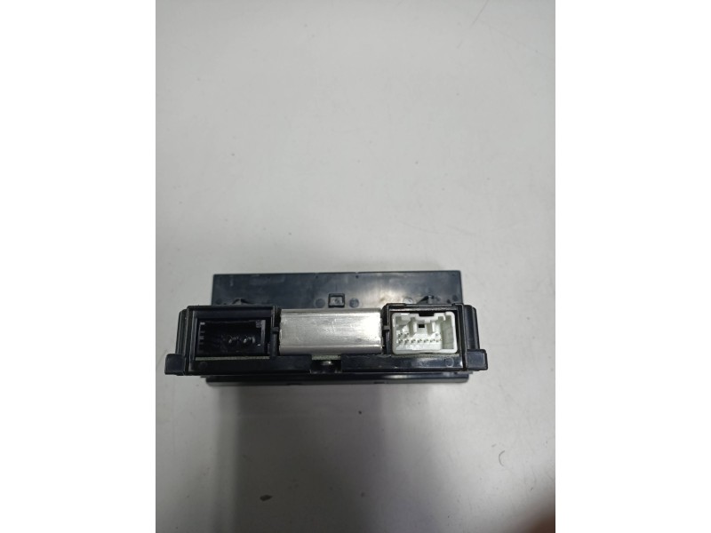 Recambio de pantalla multifuncion para volvo c30 d5 kinetic referencia OEM IAM 30737809 69199100 