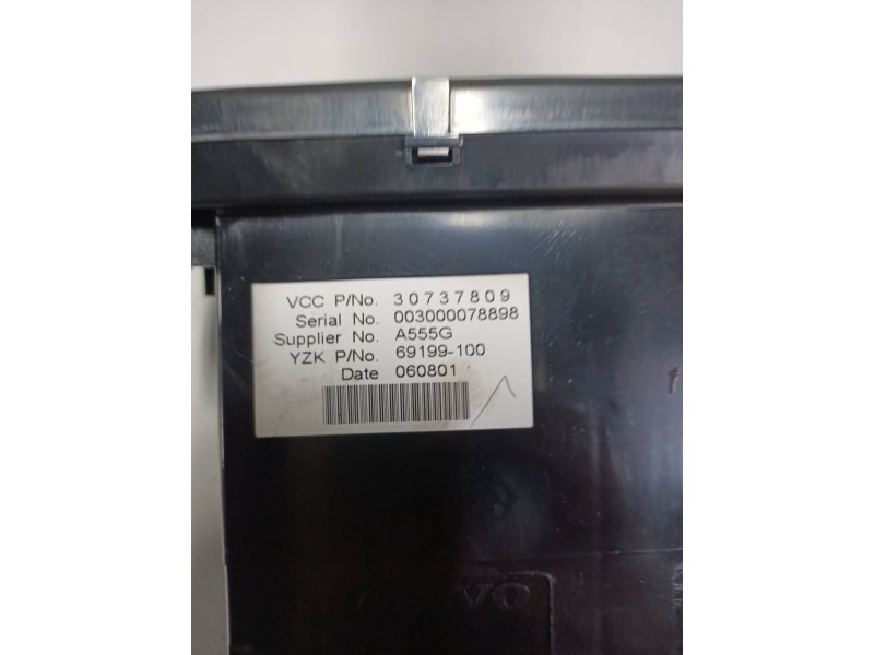 Recambio de pantalla multifuncion para volvo c30 d5 kinetic referencia OEM IAM 30737809 69199100 