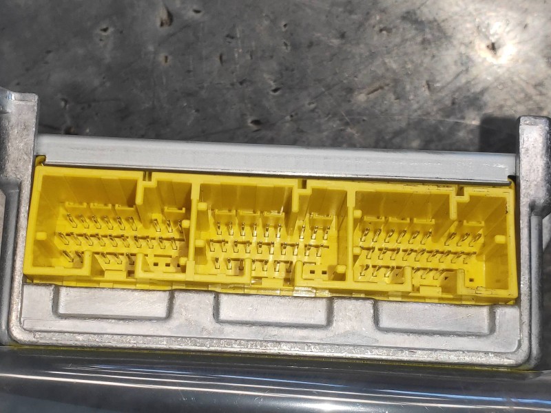 Recambio de centralita airbag para mazda 3 lim. () style referencia OEM IAM BRE757K30A  
