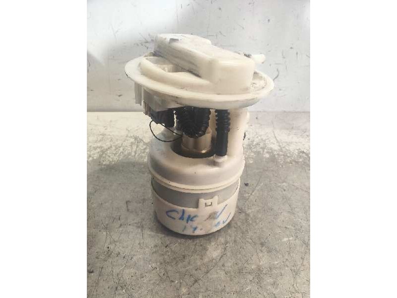 Recambio de bomba combustible para renault clio iii confort expression referencia OEM IAM 8200057324 09746659200 