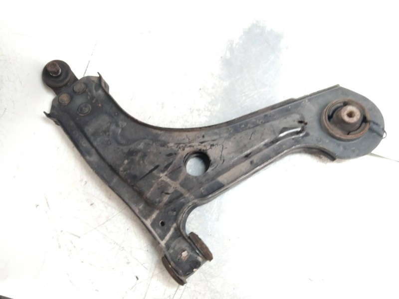 Recambio de brazo suspension inferior delantero derecho para chevrolet lacetti cdx referencia OEM IAM   