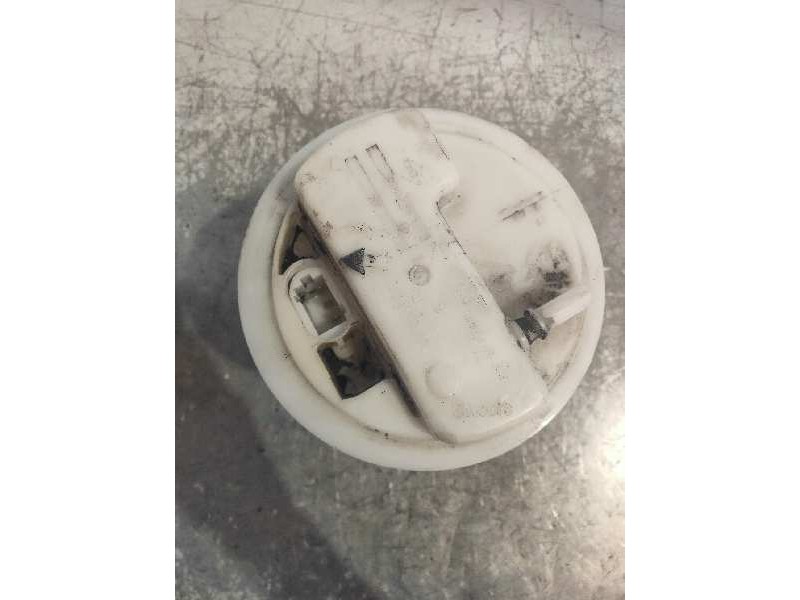 Recambio de bomba combustible para renault clio iii confort expression referencia OEM IAM 8200057324 09746659200 