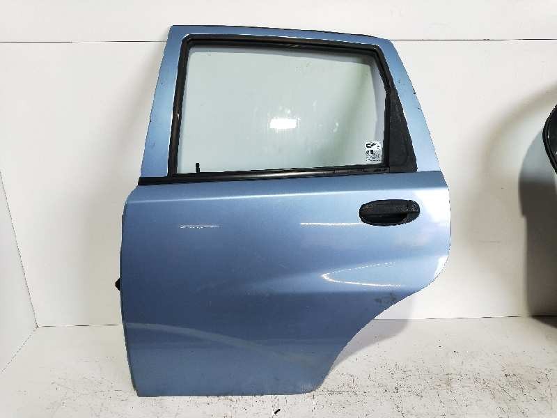 Recambio de puerta trasera izquierda para daewoo kalos 1.4 se referencia OEM IAM   