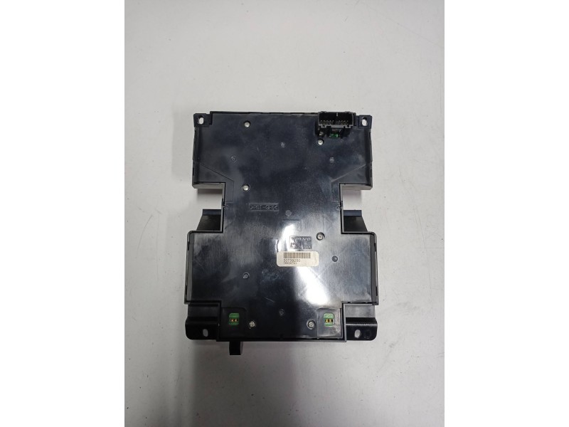 Recambio de mando climatizador para volvo c30 d5 kinetic referencia OEM IAM 30739250  