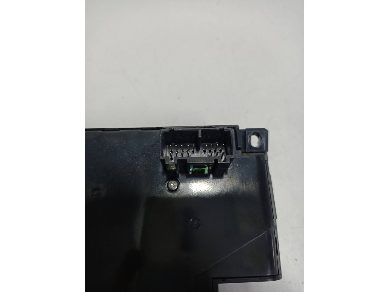 Recambio de mando climatizador para volvo c30 d5 kinetic referencia OEM IAM 30739250  