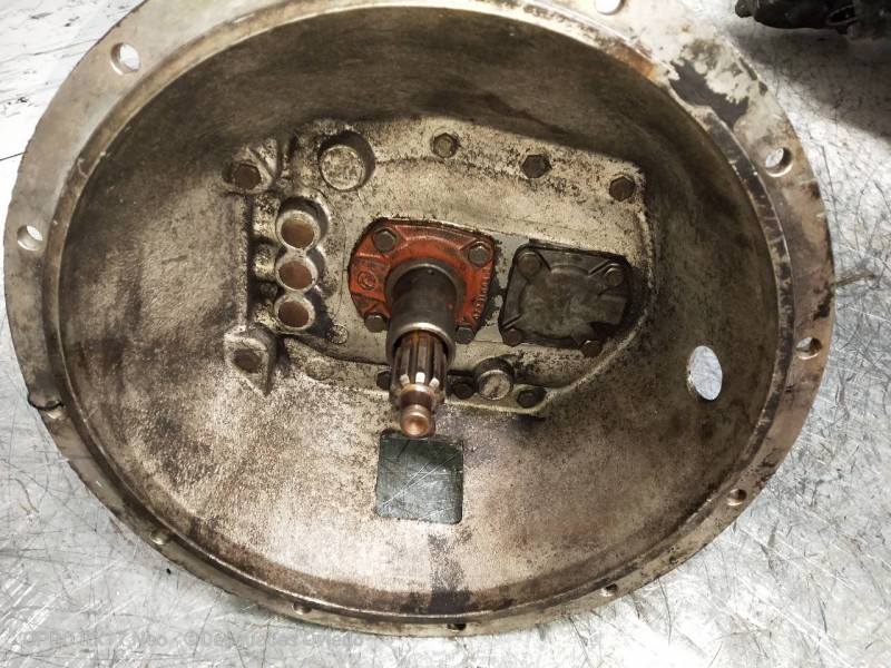 Recambio de caja cambios para nissan trade 2.8 d referencia OEM IAM   