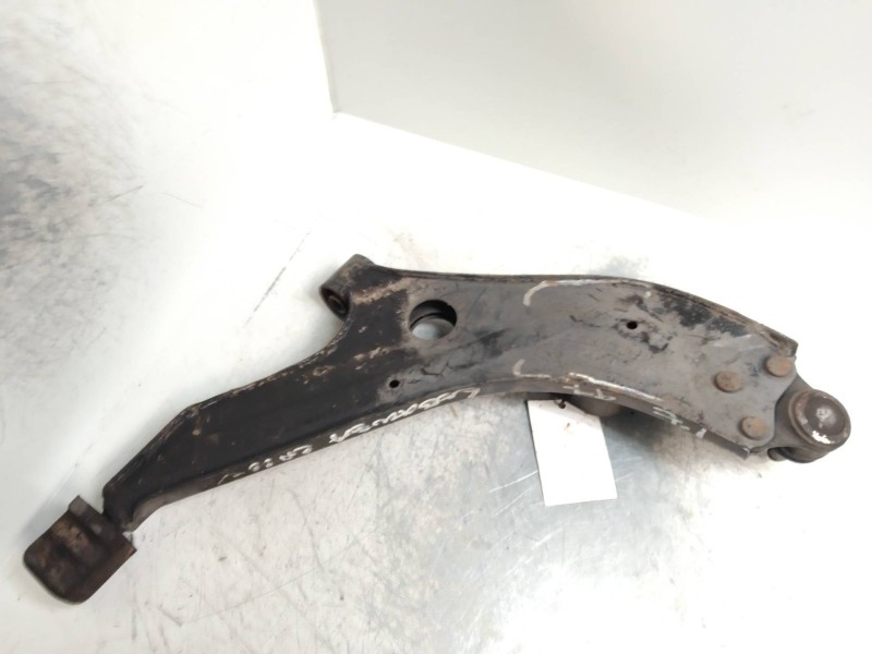 Recambio de brazo suspension inferior delantero izquierdo para daewoo leganza 2.0 cat referencia OEM IAM   