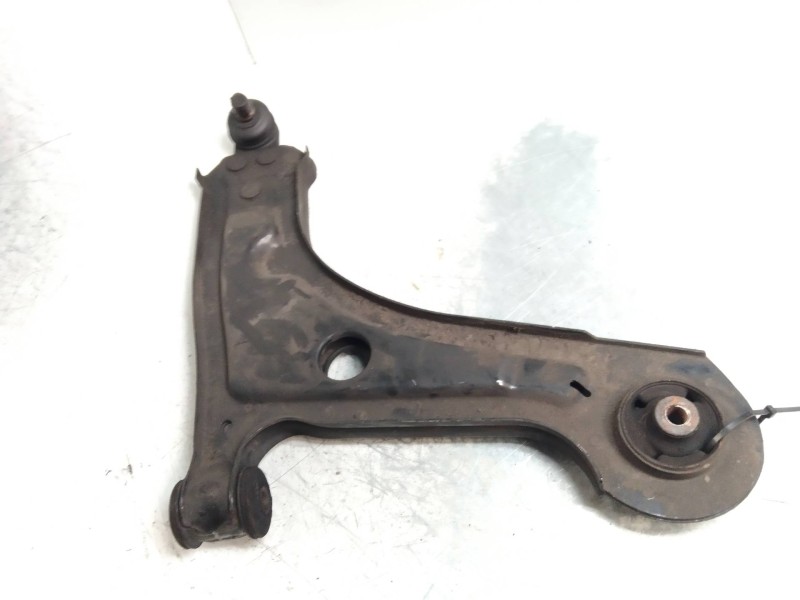 Recambio de brazo suspension inferior delantero izquierdo para chevrolet nubira berlina 1.8 cat referencia OEM IAM   