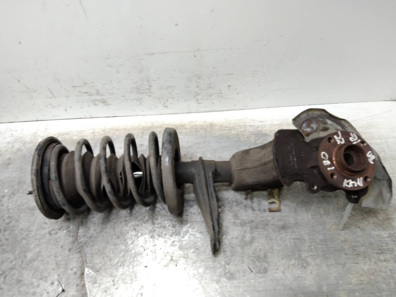 Recambio de mangueta delantera izquierda para audi 100 berlina (443) básico referencia OEM IAM   