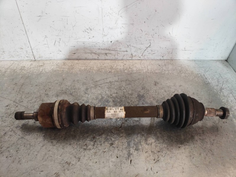 Recambio de transmision delantera izquierda para peugeot partner kombi premium referencia OEM IAM 9637117780  