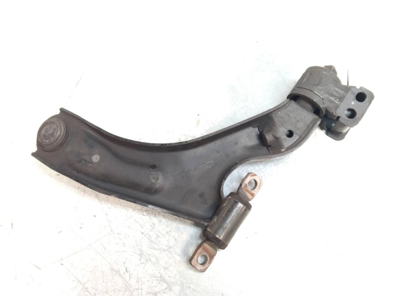 Recambio de brazo suspension inferior delantero izquierdo para chevrolet spark 1.0 cat referencia OEM IAM   